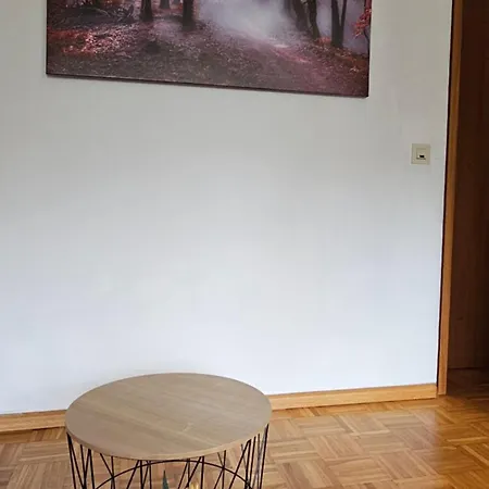 Foehren Apartment Apartman *